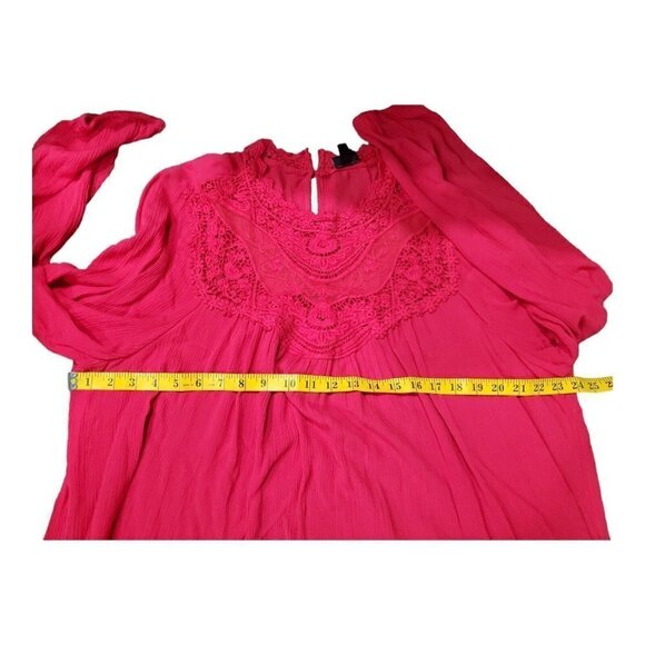 Torrid size 1 Fushia Rayon Long Sleeve Lace Boho Top Blouse RN 148862 - Picture 4 of 10